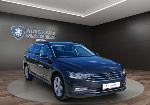 Volkswagen Passat Variant, 2023 3