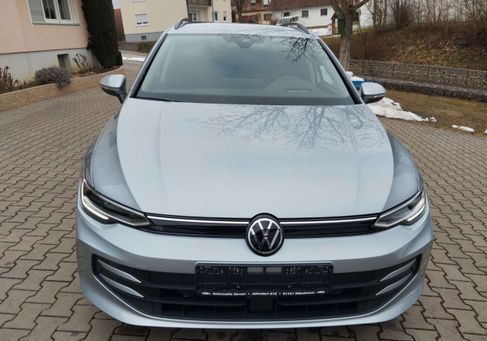 Volkswagen Golf, 2024 3