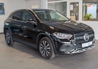 Mercedes-Benz GLA 180, 2021