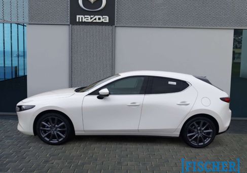 Mazda 3, 2025