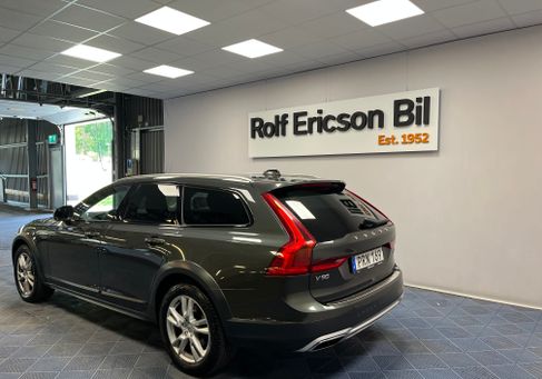 Volvo V90 Cross Country, 2019 3