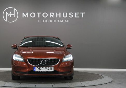 Volvo V40, 2018