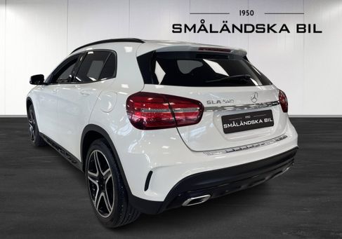 Mercedes-Benz GLA 180, 2019 3