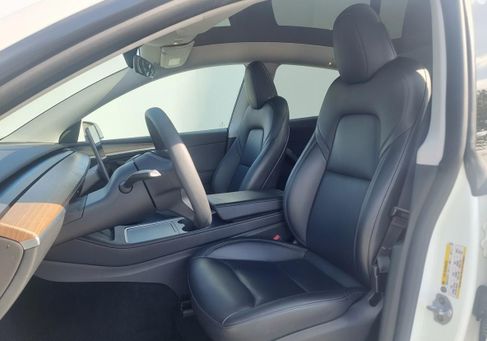Tesla Model Y, 2023 3