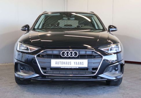 Audi A4, 2022