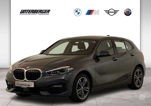 BMW 118, 2021