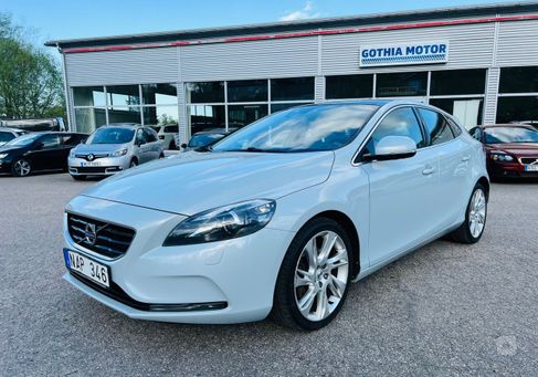 Volvo V40, 2013