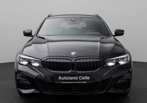 BMW 320, 2022