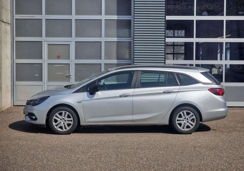 Opel Astra, 2022