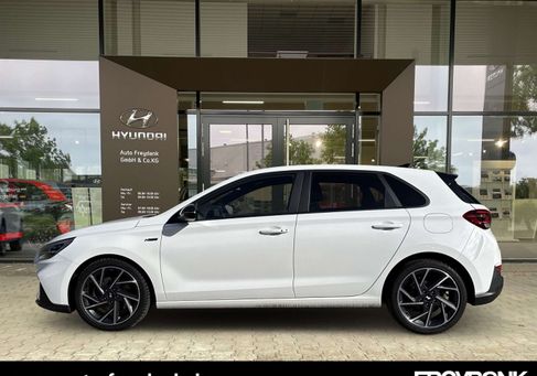 Hyundai i30, 2022
