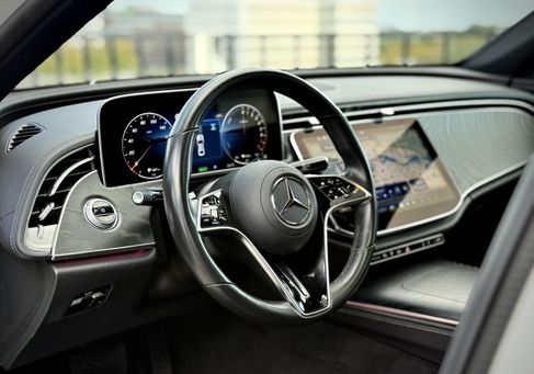 Mercedes-Benz E 400, 2024