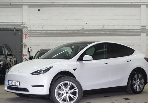 Tesla Model Y, 2023 2