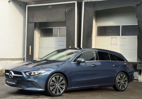 Mercedes-Benz CLA 220, 2021