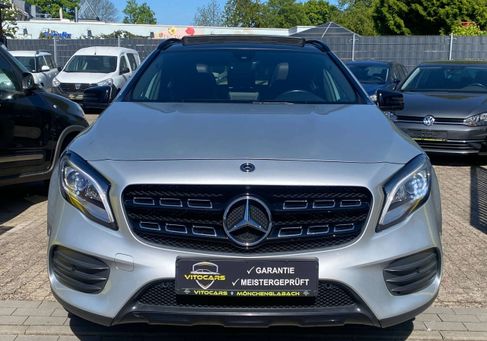 Mercedes-Benz GLA 200, 2019