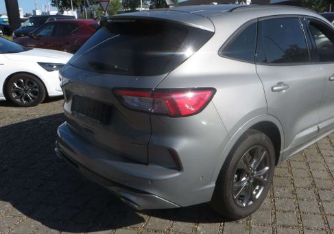 Ford Kuga, 2022
