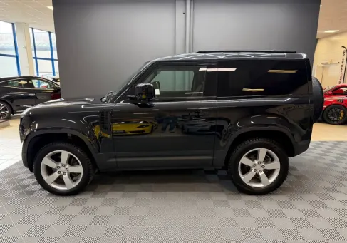 Land Rover Defender, 2022
