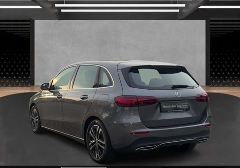 Mercedes-Benz B 180, 2025 2