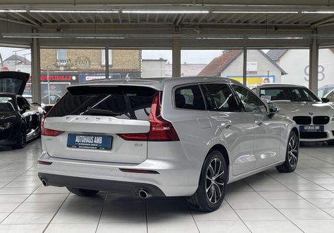 Volvo V60, 2021