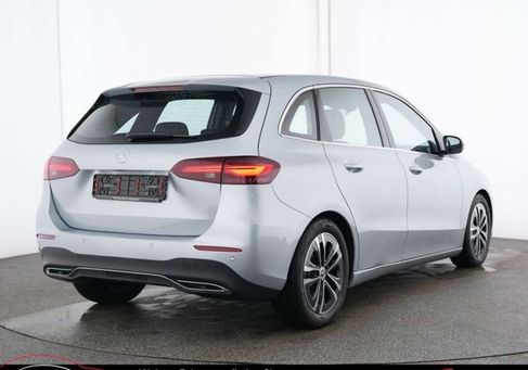 Mercedes-Benz B 180, 2025 2