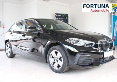 BMW 118, 2022
