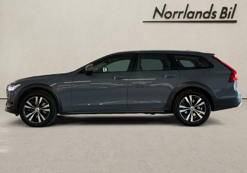 Volvo V90 Cross Country, 2021