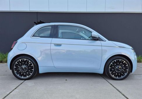 Fiat 500, 2022