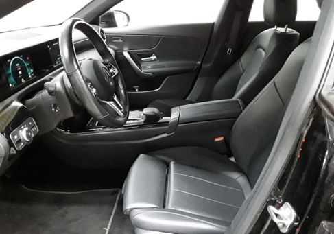 Mercedes-Benz CLA 250, 2022