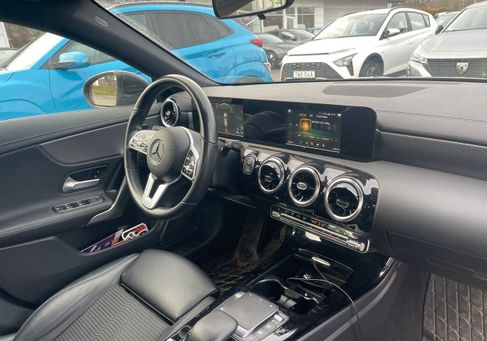 Mercedes-Benz CLA 250 Shooting Brake, 2021