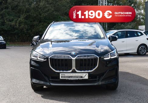 BMW 220, 2025 3