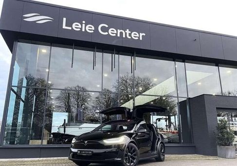 Tesla Model X, 2024 3