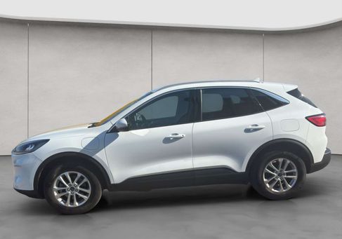 Ford Kuga, 2022