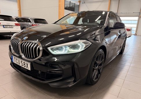 BMW 120, 2020