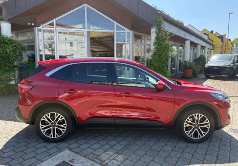 Ford Kuga, 2021