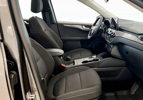 Ford Kuga, 2022