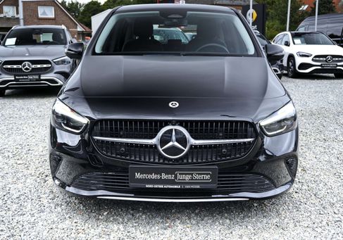 Mercedes-Benz B 200, 2025