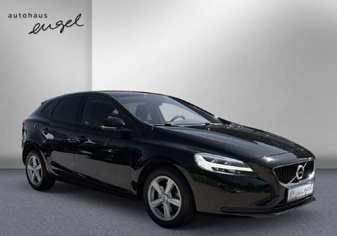 Volvo V40, 2018