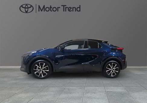 Toyota C-HR, 2025 3