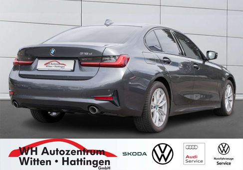 BMW 318, 2022