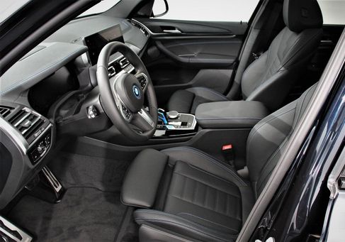 BMW iX, 2022