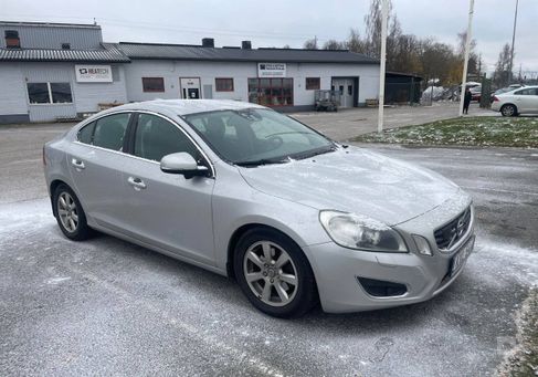 Volvo S60, 2011