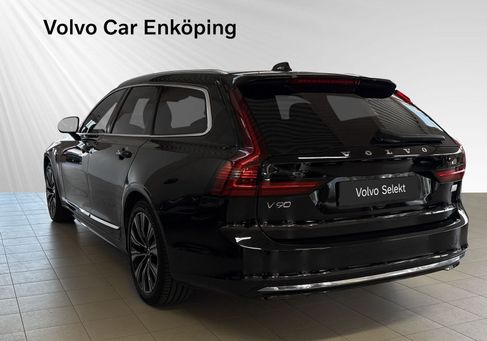Volvo V90, 2023