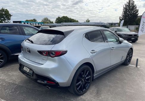 Mazda 3, 2020