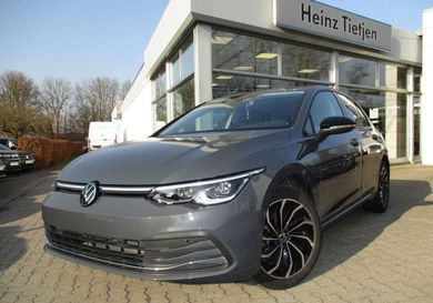 Volkswagen Golf, 2023