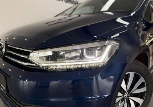 Volkswagen Touran, 2024 3