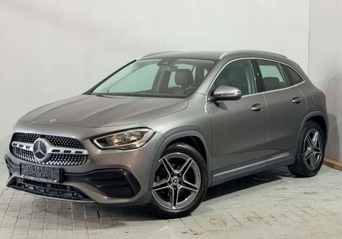 Mercedes-Benz GLA 180, 2022