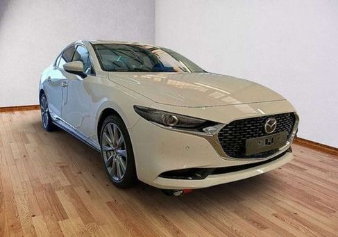 Mazda 3, 2025