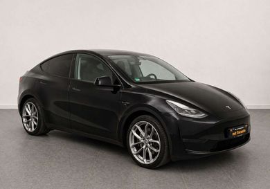 Tesla Model Y, 2023