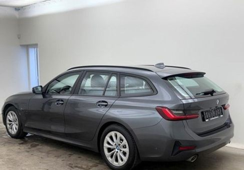 BMW 3 Serija, 2022