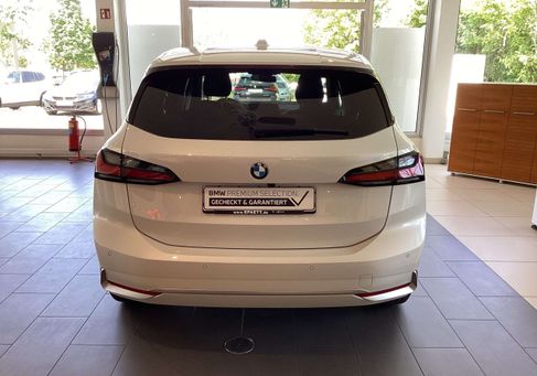 BMW 218, 2022 3