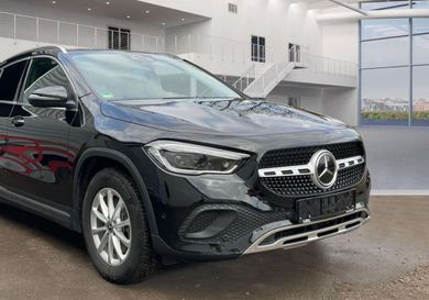 Mercedes-Benz GLA 250, 2021